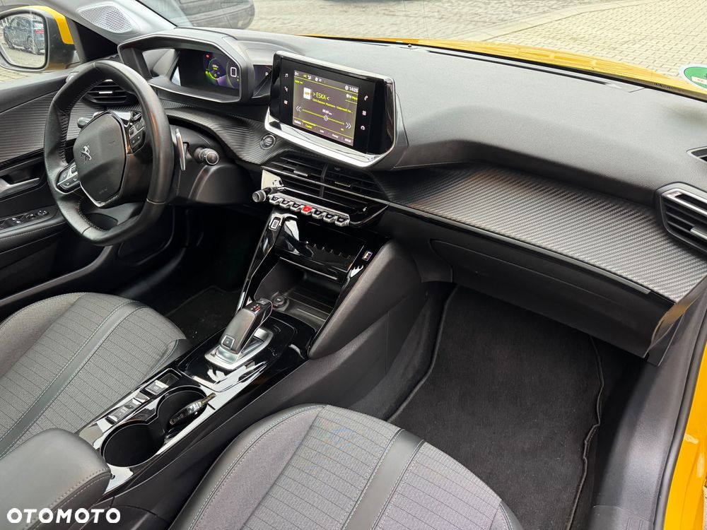 Peugeot 208 PureTech 100 EAT8 Allure - 18