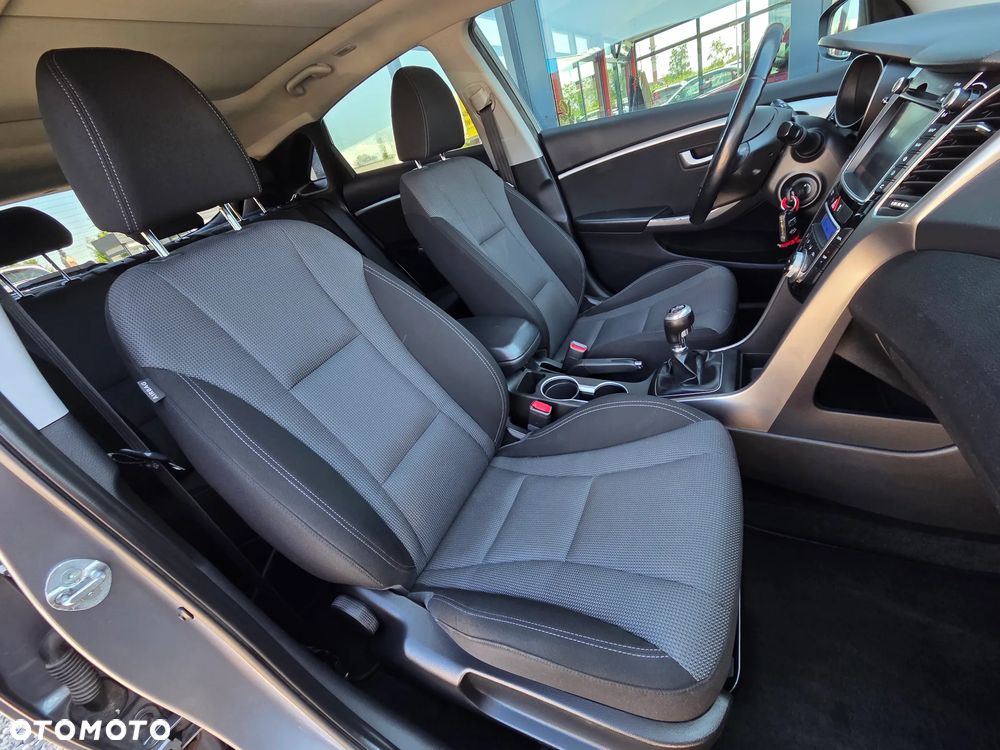 Hyundai i30 1.6 Style - 14