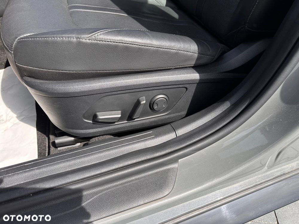 Hyundai Sonata - 17