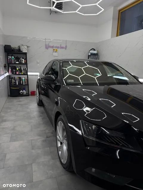 Skoda Superb 2.0 TSI L&K DSG - 4