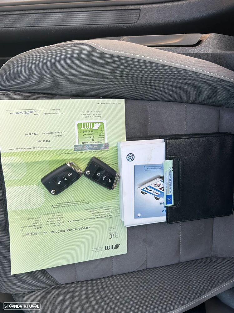 VW Golf 2.0 TDi Highline - 23