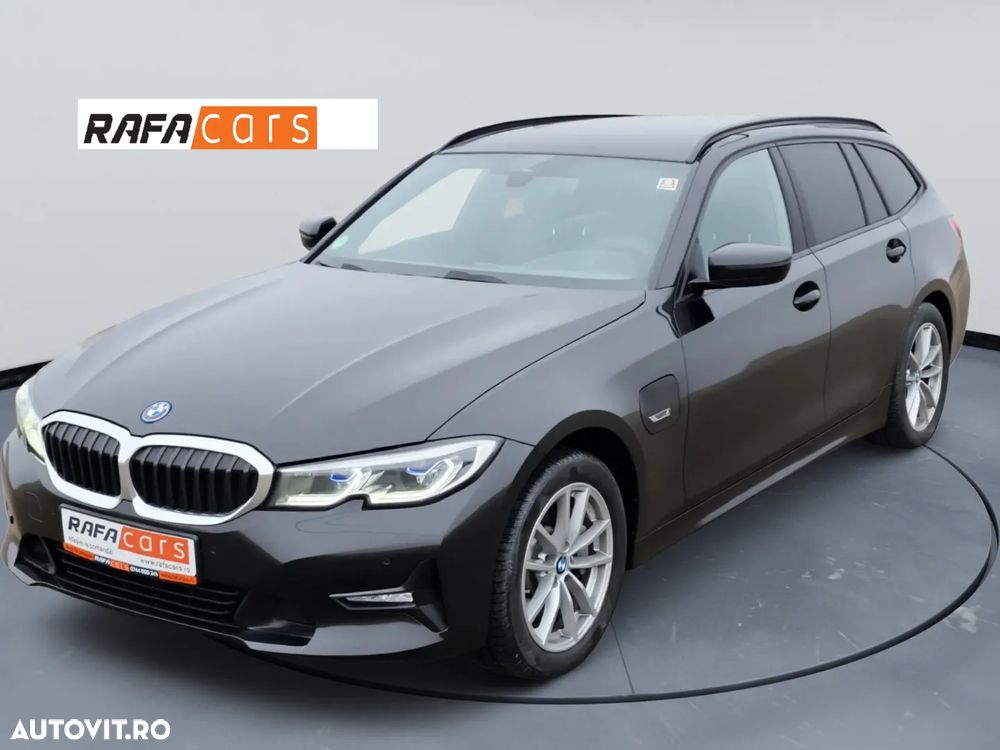 BMW Seria 3 330e xDrive Aut. Sport Line - 1