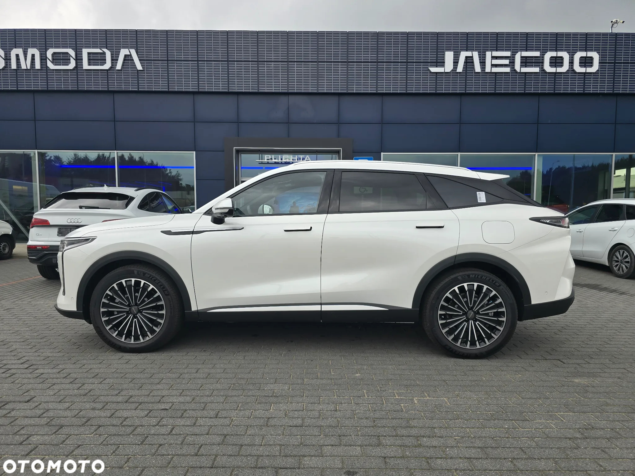 Omoda 9