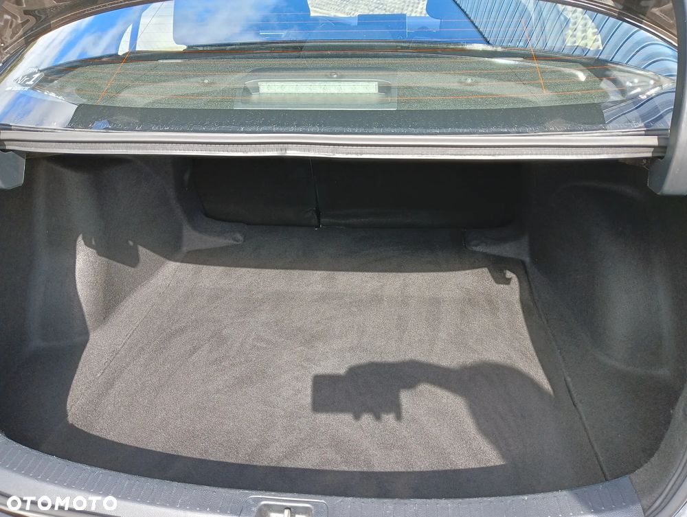 Toyota Corolla 1.8 Hybrid Comfort - 12