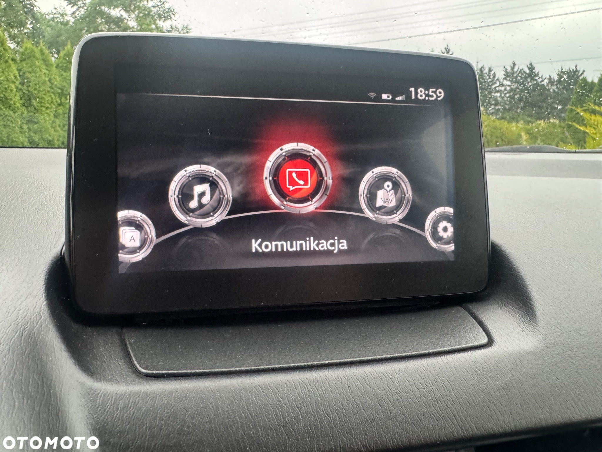 Mazda 2 SKYACTIV-G 90 Homura - 25
