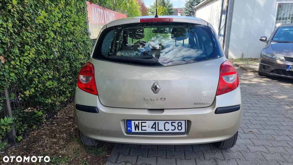 Renault Clio 1.5 dCi Extreme - 26