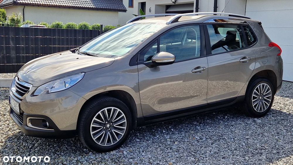 Peugeot 2008 1.2 VTi Allure - 30