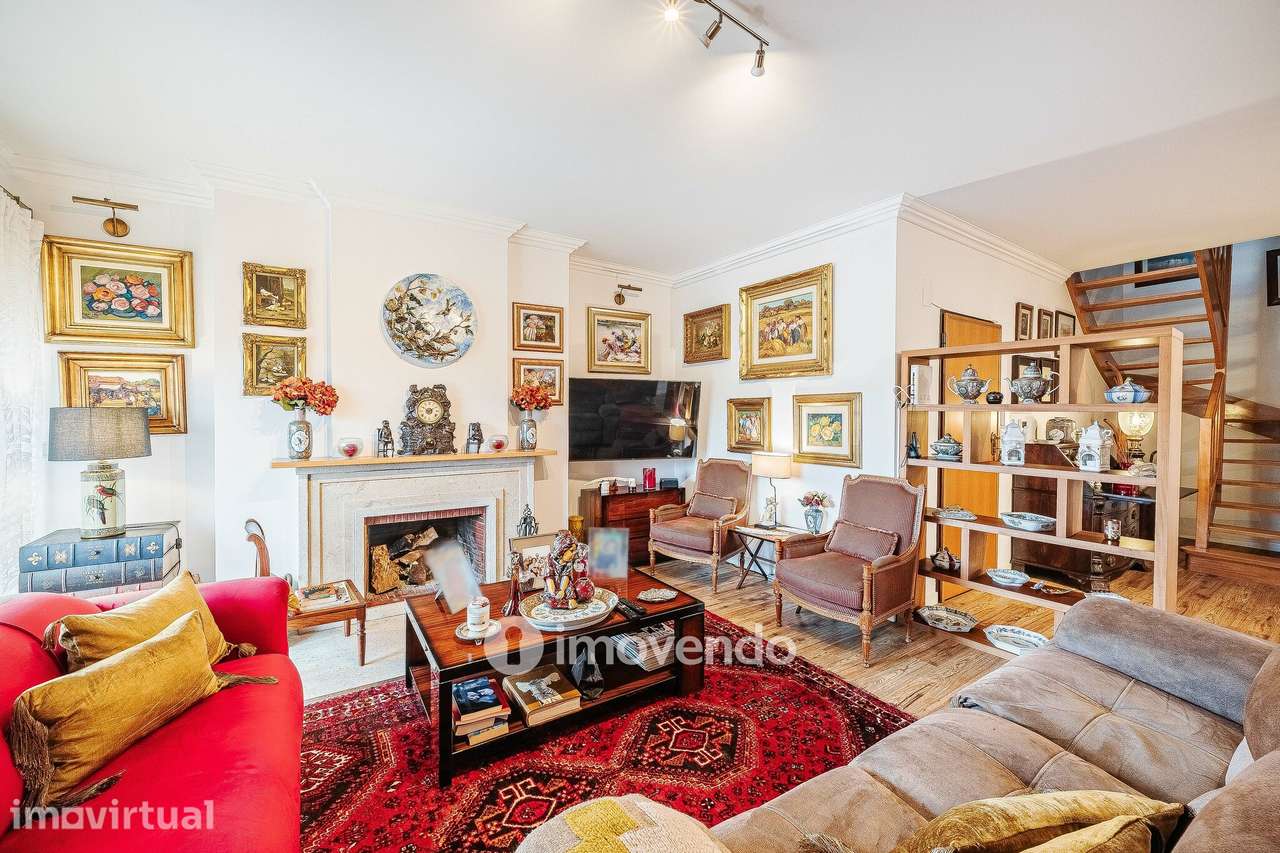 Apartamento T3 Duplex, com estacionamento, no Condomínio do Loural - Grande imagem: 4/60