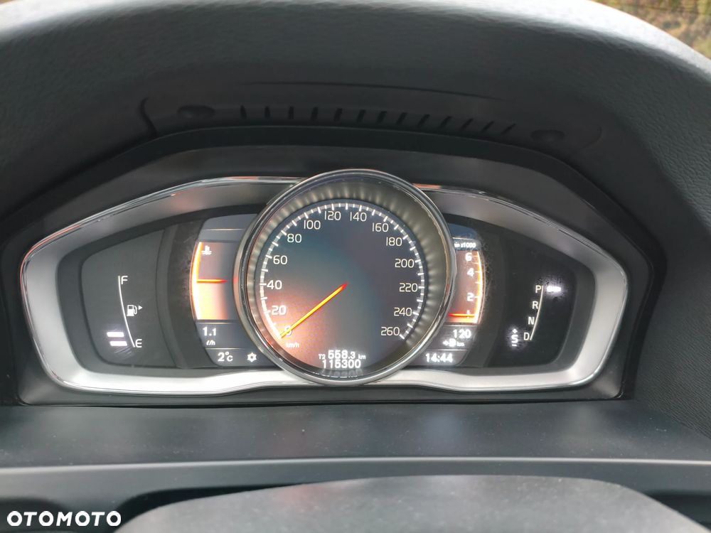 Volvo V60 Cross Country T5 AWD Geartronic Momentum - 11