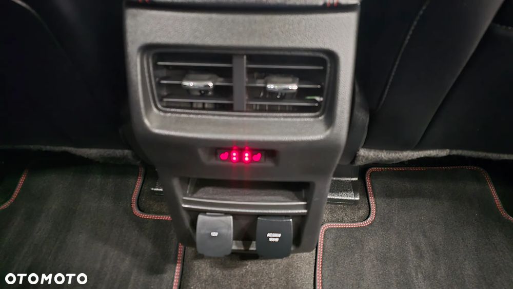 Ford Edge 2.0 EcoBlue Twin-Turbo 4WD ST-Line - 23