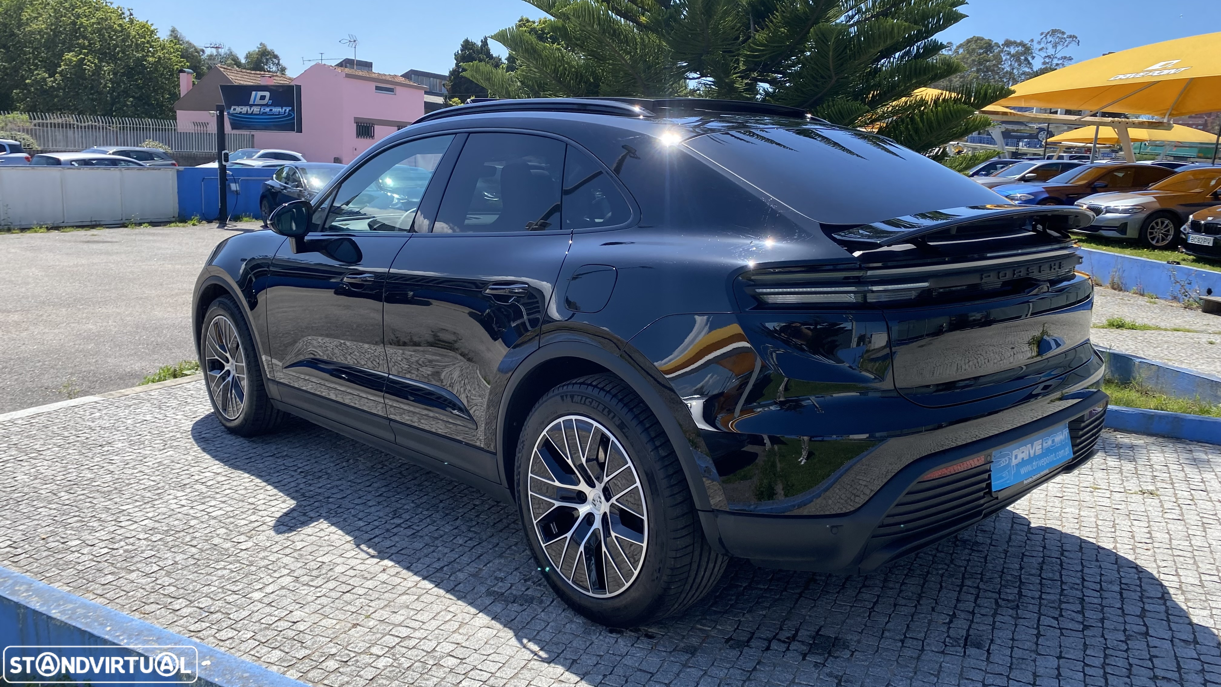 Porsche Macan Standard - 12