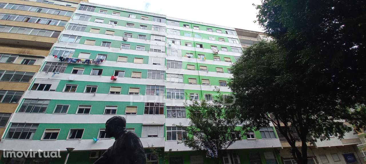 APARTAMENTO T3 EM AGUALVA - BEM PERTO DA ESTAÇÃO CACÉM - Grande imagem: 2/20