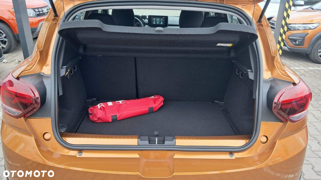 Dacia Sandero - 8