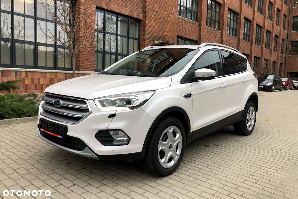 Ford Kuga 1.5 EcoBoost 2x4 Titanium - 16
