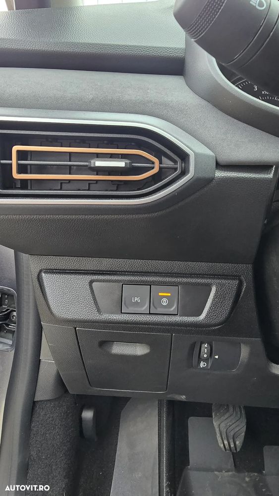 Dacia Sandero Stepway ECO-G 100 MT6 Extreme+ - 18