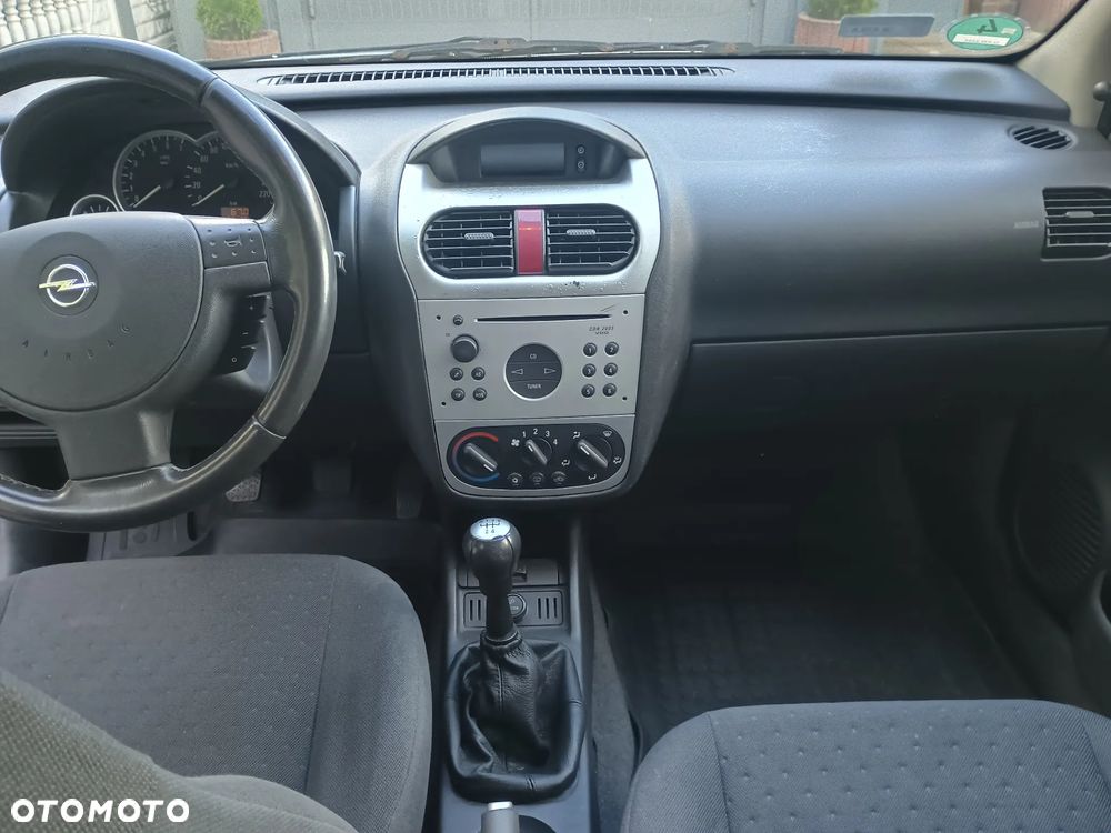 Opel Corsa 1.2 16V - 7
