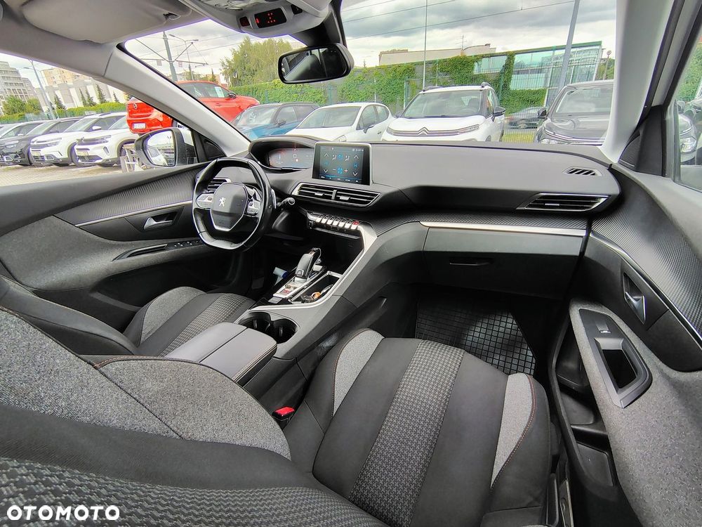 Peugeot 5008 - 9