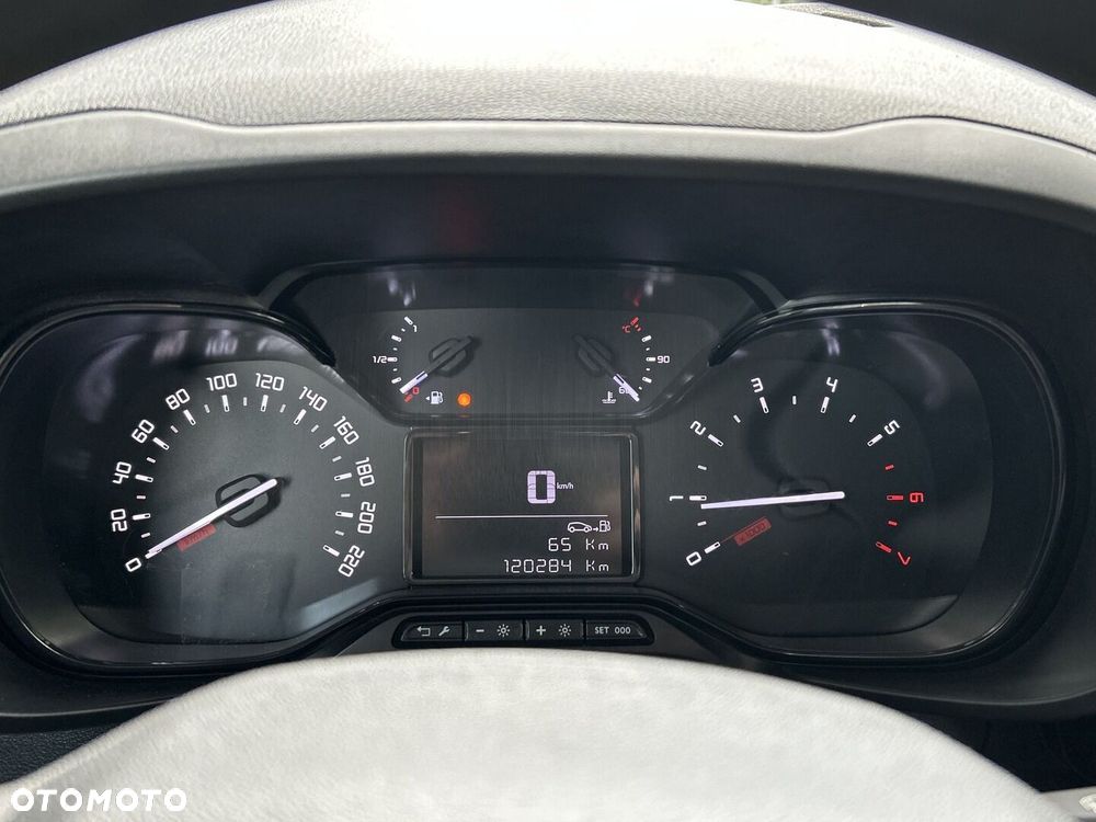 Toyota PROACE CITY - 17