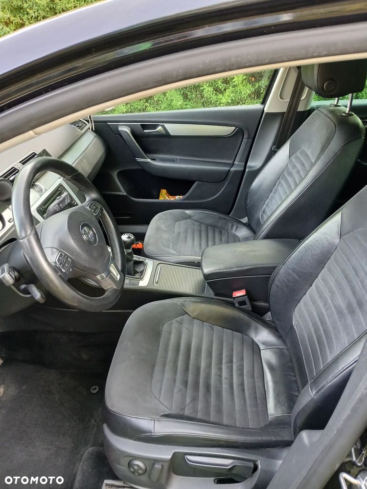 Volkswagen Passat 1.6 TDI BlueMotion - 12