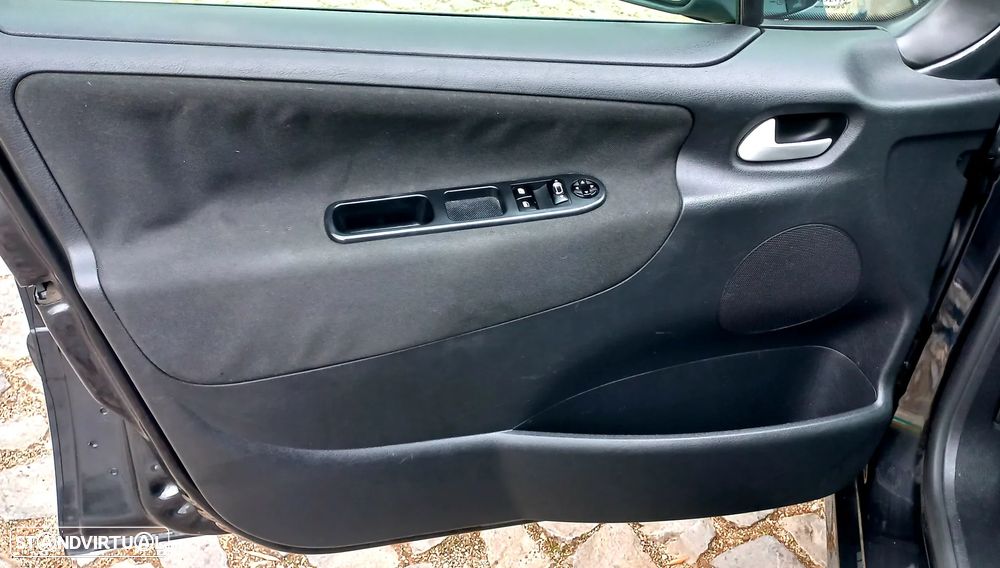 Peugeot 207 SW 1.4 SE 200 Anos - 9