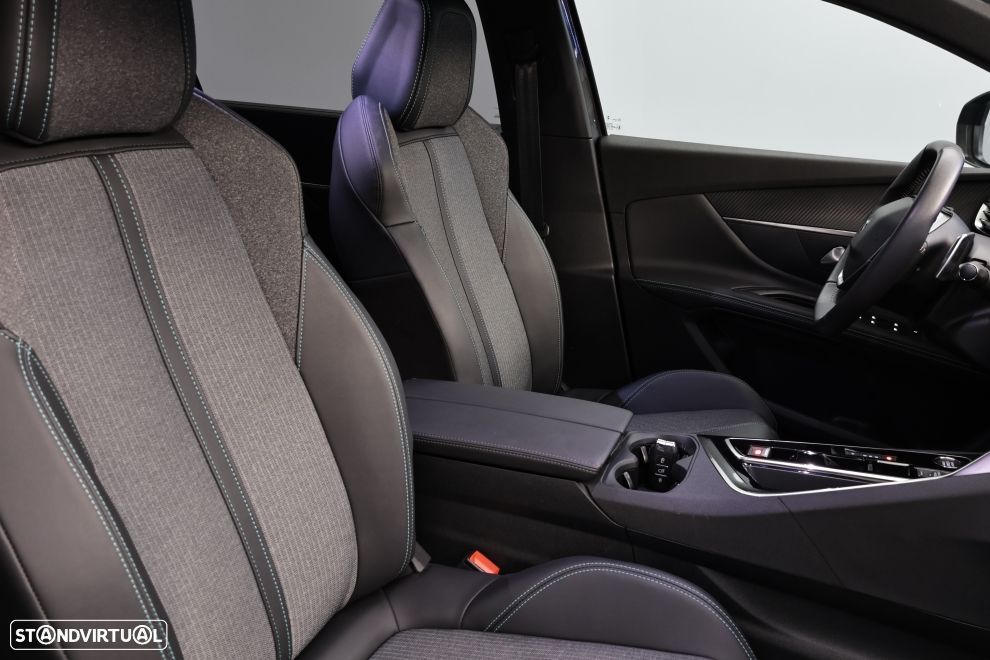 Peugeot 5008 1.2 PureTech Allure Pack EAT8 - 21