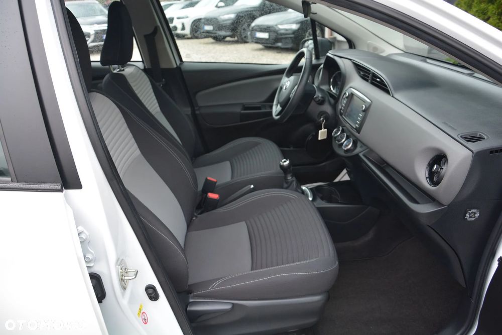 Toyota Yaris 1.0 VVT-i - 15