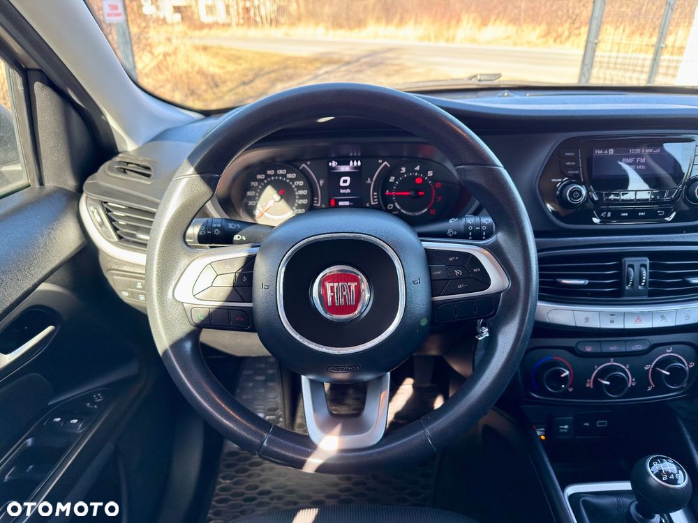 Fiat Tipo 1.4 T-Jet 16v Lounge - 16