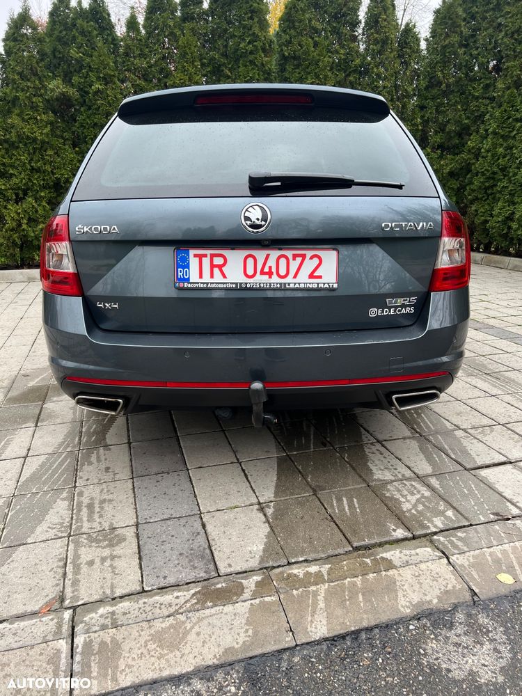 Skoda Octavia Combi 2.0 TDI 4x4 DSG RS - 11