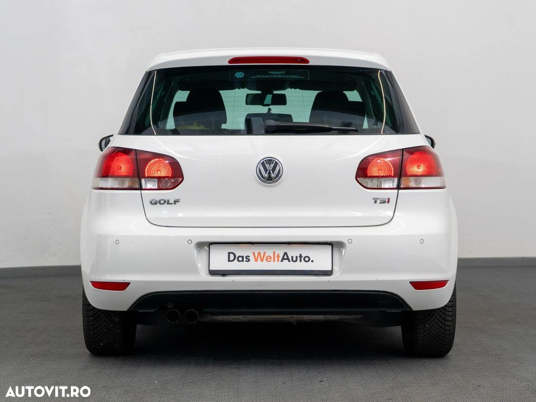 Volkswagen Golf - 5