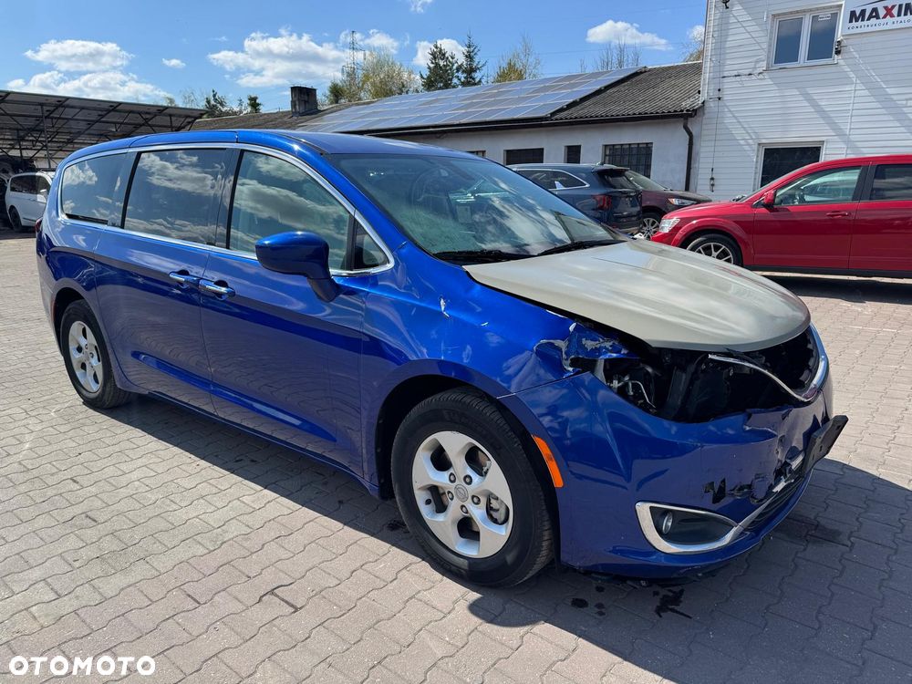 Chrysler Pacifica - 5