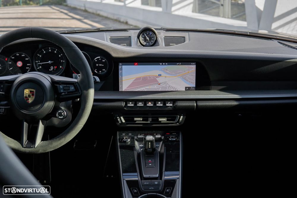 Porsche 911 (992) Carrera PDK - 16