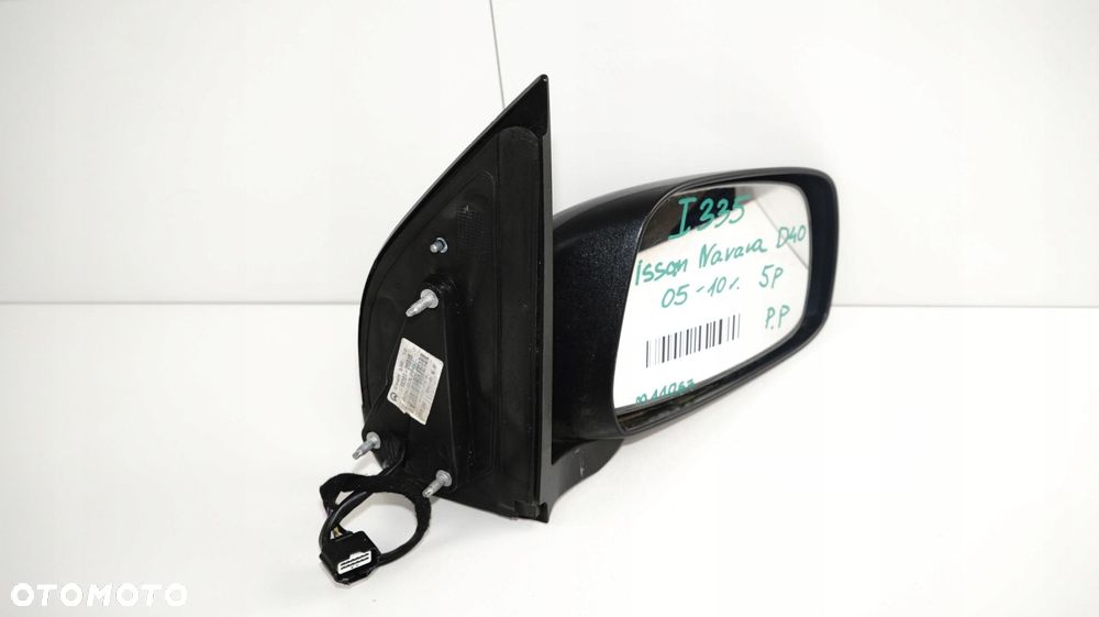 LUSTERKO PRAWE NISSAN NAVARA D40 05-10R 5PIN - 5