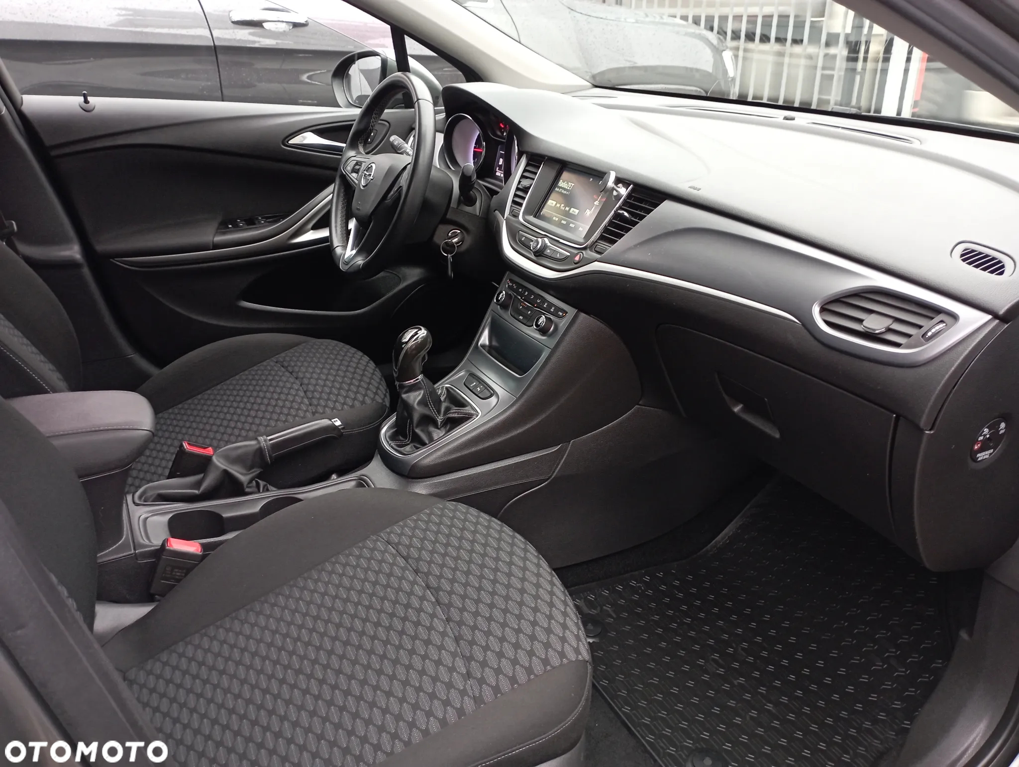Opel Astra V 1.6 CDTI Enjoy - 9