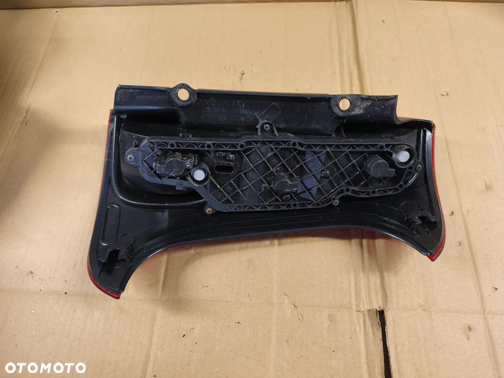 LAMPA TYŁ TYLNA LEWA 51843643 FIAT PANDA III - 4