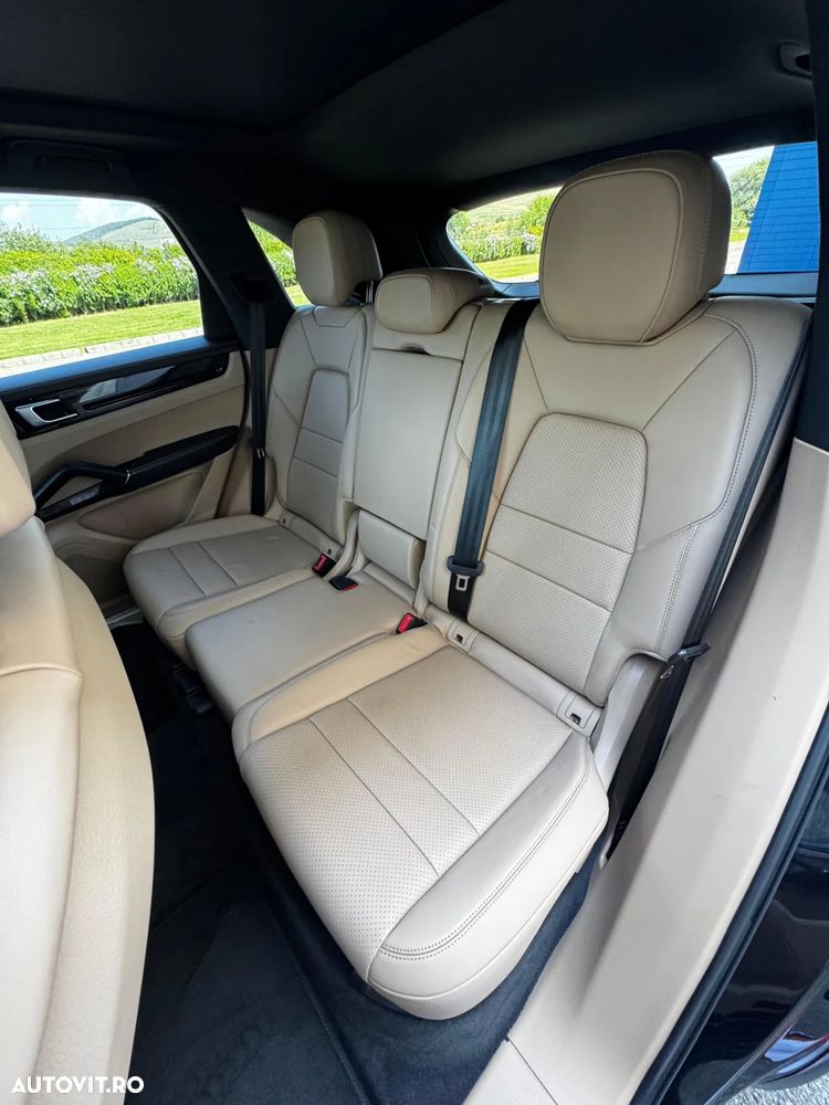 Porsche Cayenne E-Hybrid Tiptronic S - 23