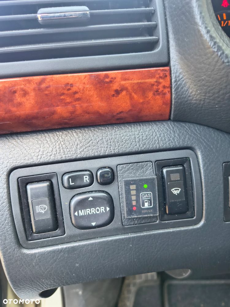 Toyota Avensis 1.8 VVT-i Sol - 14