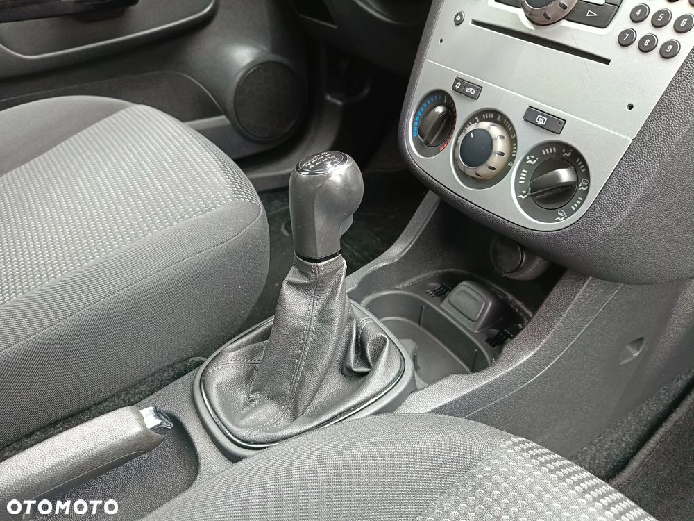 Opel Corsa 1.2 16V Easytronic - 12