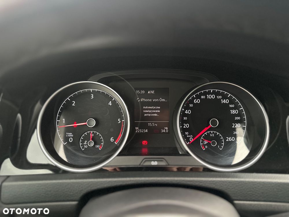 Volkswagen Golf 2.0 BlueTDI Highline - 29