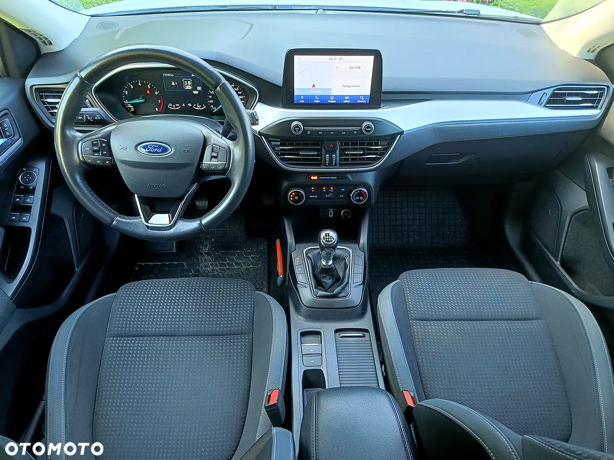 Ford Focus 1.0 EcoBoost Trend - 5