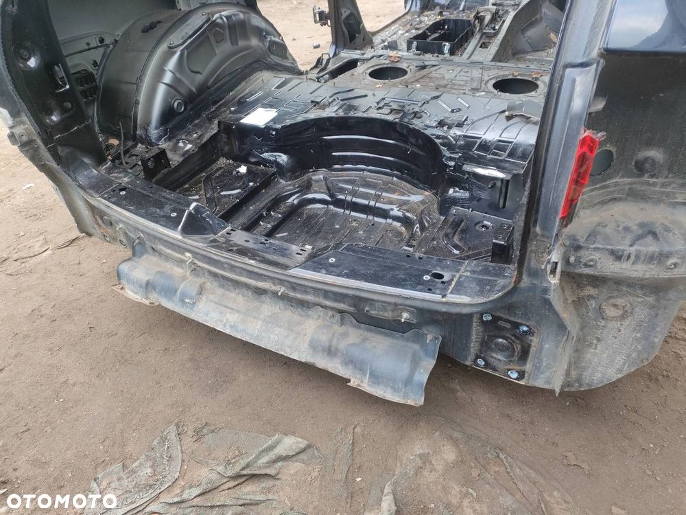 WANNA BAGAŻNIKA PAS TYLNY PORSCHE CAYENNE  I - 5