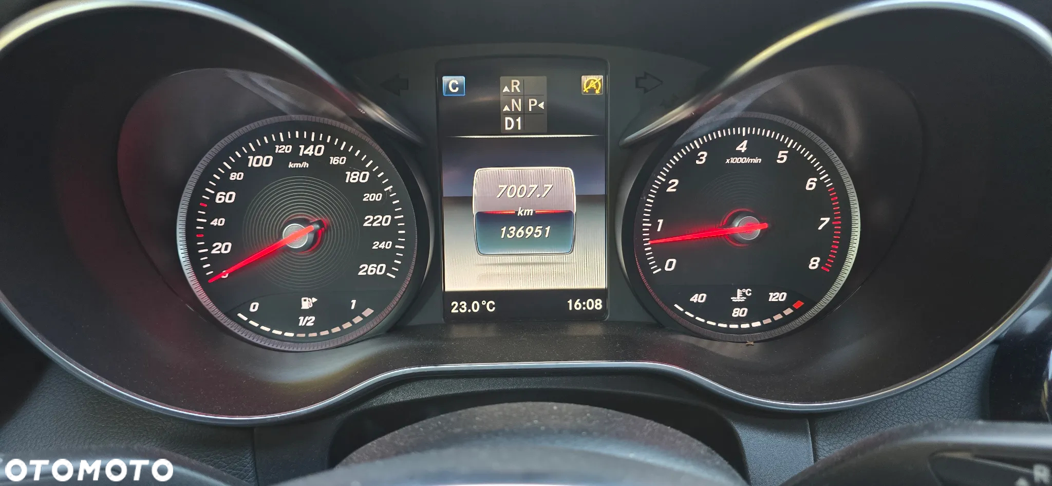 Mercedes-Benz Klasa C 200 4-Matic 9G-TRONIC - 12