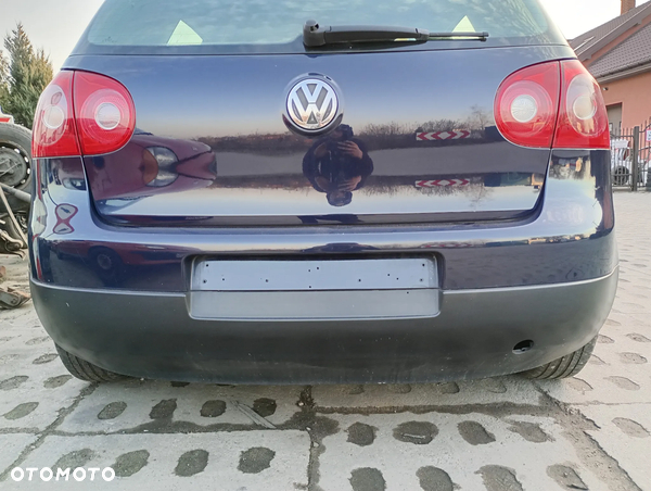VW GOLF V hatchback zderzak tylny tył tylni LA5G