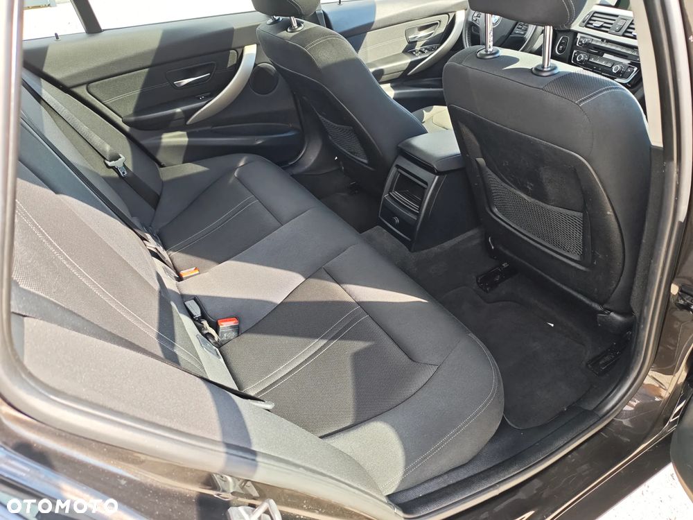 BMW Seria 3 - 14
