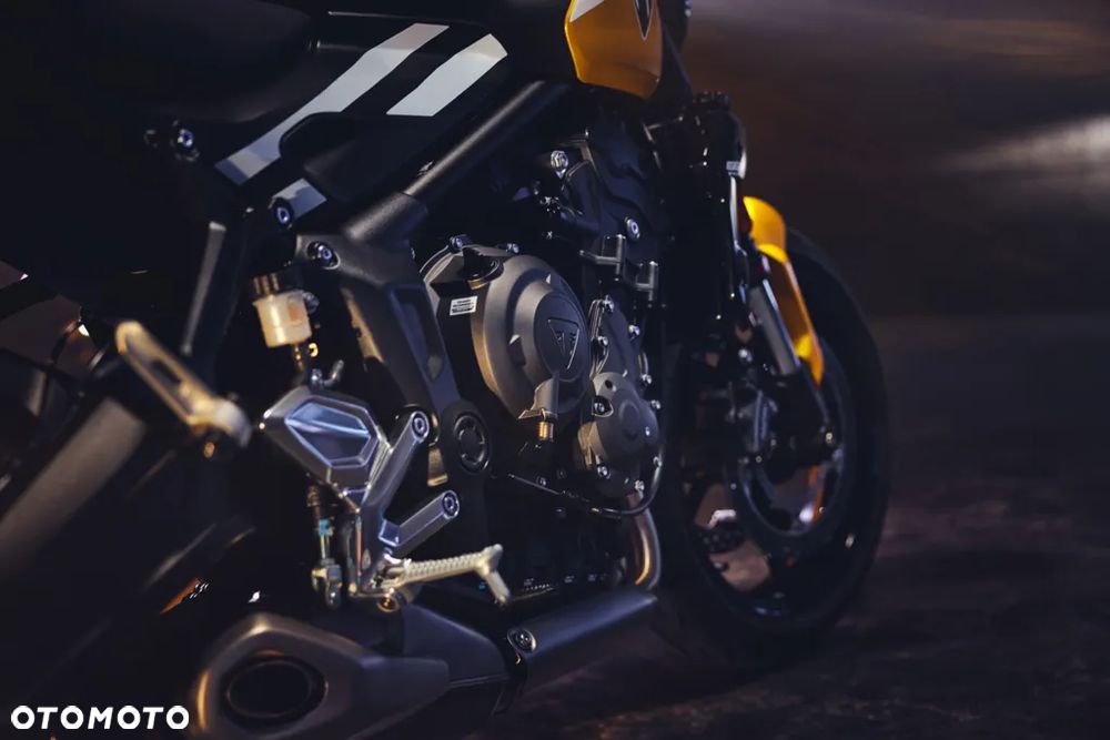 Triumph Trident - 38