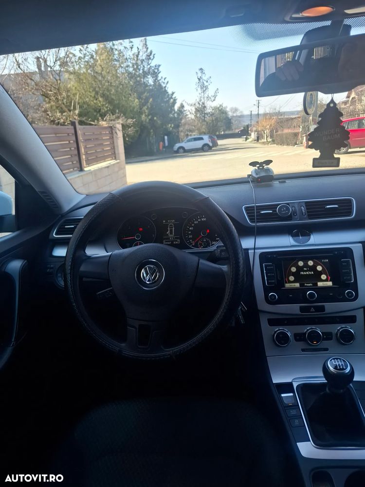 Volkswagen Passat 2.0 TDI BlueMotion Technology Comfortline - 8
