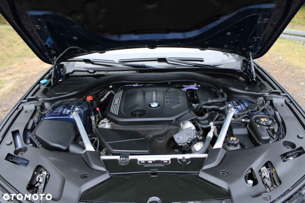 BMW Seria 5 520d M Sport Edition - 28