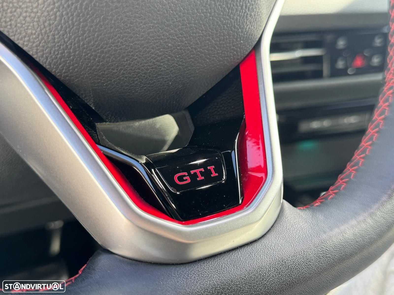 VW Golf 2.0 TSI GTI DSG - 46