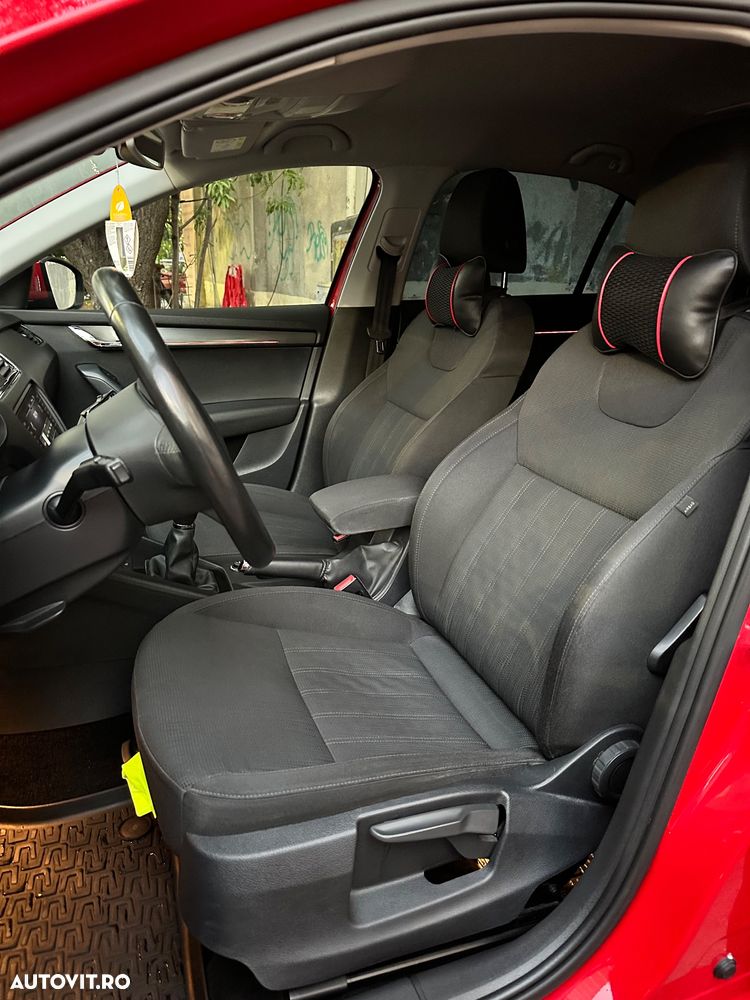 Skoda Octavia 2.0 TDI Style - 8