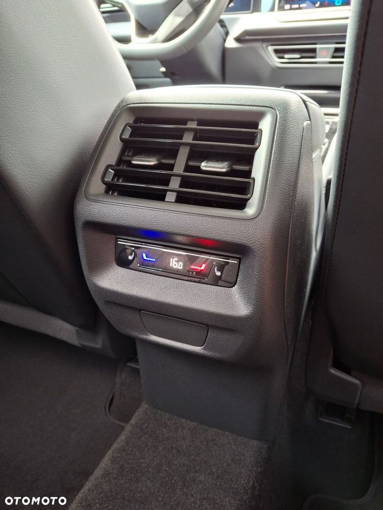 Volkswagen Tiguan 1.5 eHybrid PHEV 150kW Elegance DSG - 30