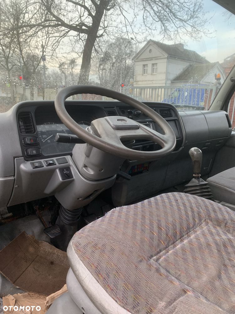 Mitsubishi CANTER 35 - 4